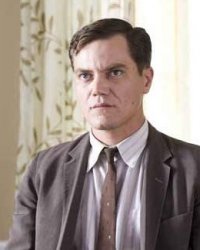 Michael Shannon face à Andrew Garfield dans 99 Homes