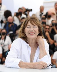 Jane Birkin en "manque" de Serge Gainsbourg : "Il était toujours là"
