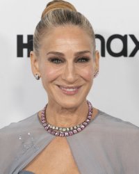 Sarah Jessica Parker ne veut pas être félicitée pour assumer ses cheveux blancs