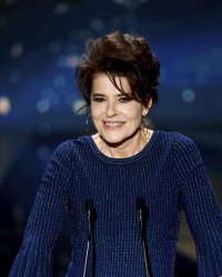 Fanny Ardant raconte son confinement : "Je parle, je ris, je bois du vin"
