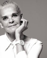 À 80 ans, Ali MacGraw redevient égérie pour Chanel