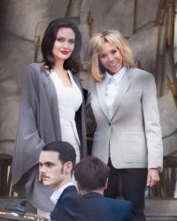 Brigitte Macron : pourquoi les stars lui rendent visite ?