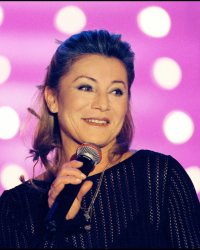 Sheila, agacée par les on-dit sur son fils : "Qu'on arrête"