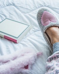 Pantoufles challenge : les chaussons sont-ils la nouvelle tendance ?