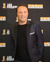 Stars à nu : Arthur explique pourquoi il ne s'est pas déshabillé