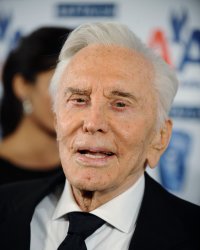 Kirk Douglas : 100 ans et toujours fou d'amour