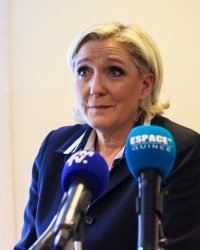 Marine Le Pen, future éleveuse de chats ?