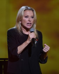 Véronique Sanson évoque son cancer de la gorge : "Je m'en suis sortie"