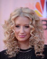 Iggy Azalea avoue avoir eu recours à la chirurgie esthétique