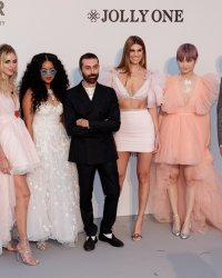 H&M et Giambattista Valli dévoilent leur collaboration sur la Croisette