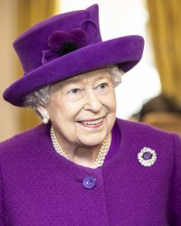 L'utilisation insolite du gin par la reine Elizabeth II