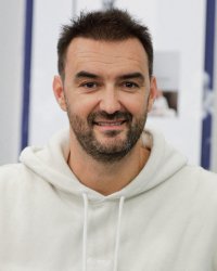 Cyril Lignac de retour : il lance une nouvelle émission culinaire sur M6 !