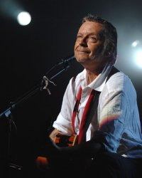 Renaud : découvrez combien lui a rapporté la vente aux enchères de ses BD