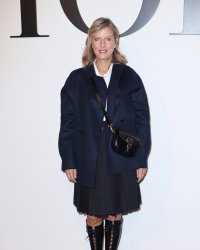Karin Viard sur ses ex-petits boulots : "J'ai fait du démarchage téléphonique"
