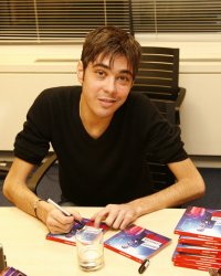 Grégory Lemarchal : sa victoire à la Star Academy orchestrée par la production ?