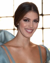 Iris Mittenaere : son coup de gueule sur ses complexes
