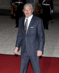 Alain Delon, bouleversé, évoque le suicide de Dalida