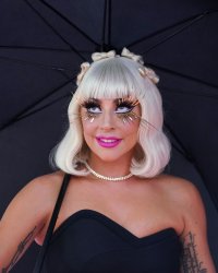 Lady Gaga lance sa marque de maquillage