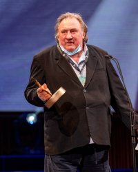 Gérard Depardieu condamne les "dérives" de Poutine et soutient les Ukrainiens