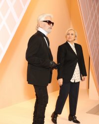 Pourquoi Karl Lagerfeld s'est-il laissé pousser la barbe ?
