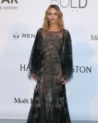 Vanessa Paradis en deuil : son père est décédé