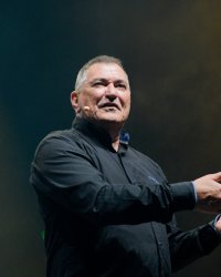 Jean-Marie Bigard : sa réponse cinglante au conseil d'Elie Semoun