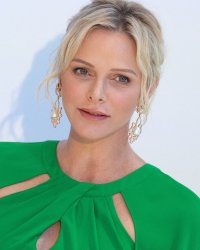 Charlene de Monaco aurait-elle cédé à la chirurgie ? Albert nie les rumeurs