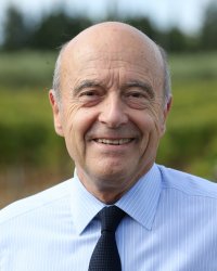 Alain Juppé et son incroyable amitié avec Michou : "On se fait la bise"