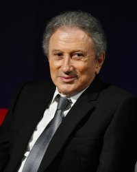 Michel Drucker : cet animateur à qui il pense pour le remplacer un jour