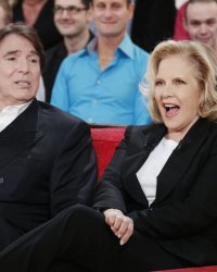 Sylvie Vartan amoureuse : elle se confie sur sa relation avec Tony Scotti