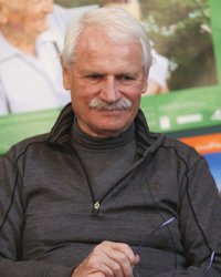 Yann Arthus-Bertrand a déjà acheté son cercueil écolo