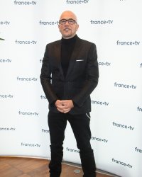 Pascal Obispo a collecté une centaine d'objets de stars pour le Téléthon 2018