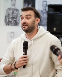 Cyril Lignac : le chef se dit prêt à "fonder une famille"