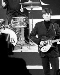 John Lennon : ses mythiques lunettes mises aux enchères