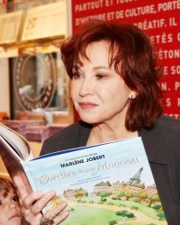 Marlène Jobert narre quatre histoires merveilleuses à écouter gratuitement