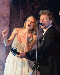 Le prince William raconte son moment de gêne avec Taylor Swift et Jon Bon Jovi