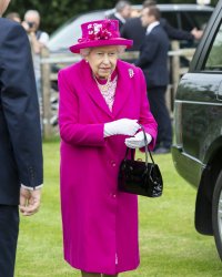 Elizabeth II : découvrez ce qu'elle n'a pas "pardonné" à Jacques Chirac