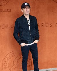 Gad Elmaleh, accusé de plagiat, reconnaît s'être "inspiré" d'autres humoristes