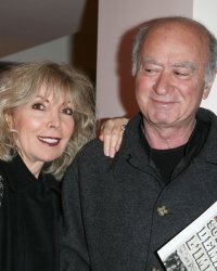 Charlie Hebdo : une faute dans le nom de Wolinski rend "furieuse" son épouse