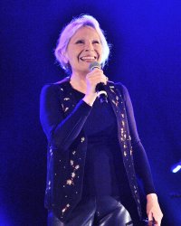 Véronique Sanson, amoureuse : "Il empêche que ma vie devienne n'importe quoi"