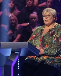 Laurence Boccolini revient sur le jour où Elton John l'a embrassé sur la bouche