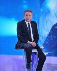 Michel Drucker parle avec émotion de Jean-Paul Belmondo : "J'étais son voisin"