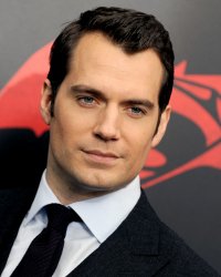 Henry Cavill : ce jour où il s'est retrouvé tout nu dans les couloirs d'un hôtel