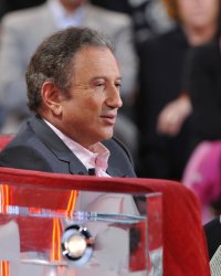 Michel Drucker rongé par la culpabilité après le départ de Jacques Martin