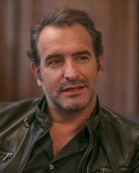 Jean Dujardin confie sa joie d'être papa d'une petite fille : "Ça me rend homme"