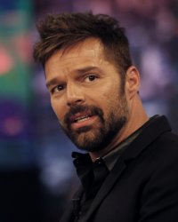 Ricky Martin : il se confie sur ses relations passées avec des femmes