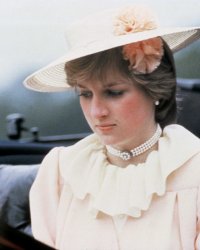 Des pulls iconiques de Lady Diana réédités : vous allez craquer !
