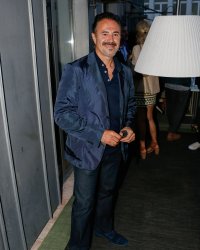 La raison de la tenue immaculée de José Garcia aux obsèques de Philippe Gildas