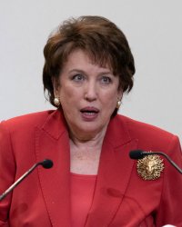 Roselyne Bachelot évoque sa jeunesse : "Une religieuse était amoureuse de moi"