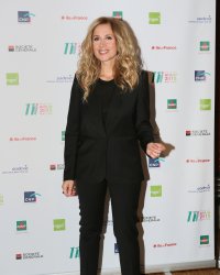 Lara Fabian, le "coeur brisé" : "Ma maman vient de nous quitter"